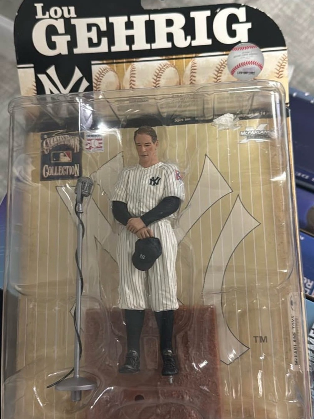 Lou Gehrig New York Yankees Figure - White Pinstripe